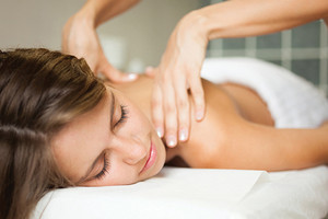 Hour-Long Massage Session – 2 Locations