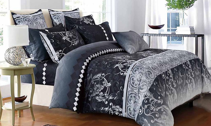 Modern-Design Quilt Cover Set Over 200 bought $49
