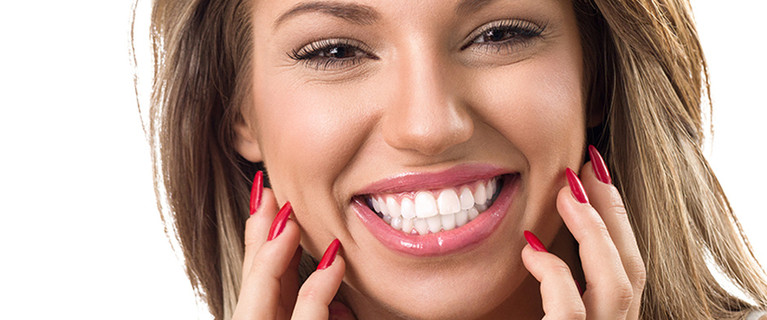 In-Chair LED Teeth Whitening at Melbourne Central – $39 for One Session, $69 for Two Sessions or $89 for Three Sessions (Valued Up To $405.60)