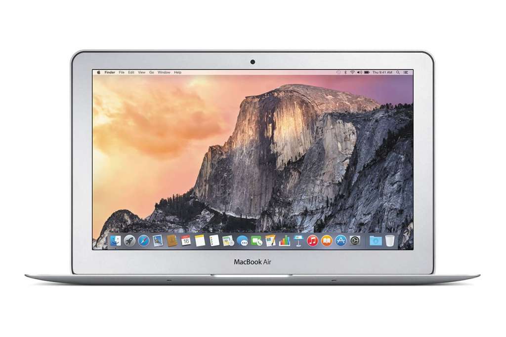 Apple 11″ MacBook Air MJVM2 (1.6GHz i5, 128GB) $929