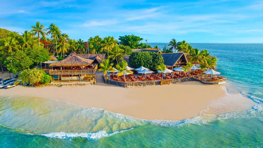 All-Inclusive Dining: Island Paradise in Fiji | Castaway Island, Fiji 5 Nights from AUD$3,799 /room (Valued up to $7,752)