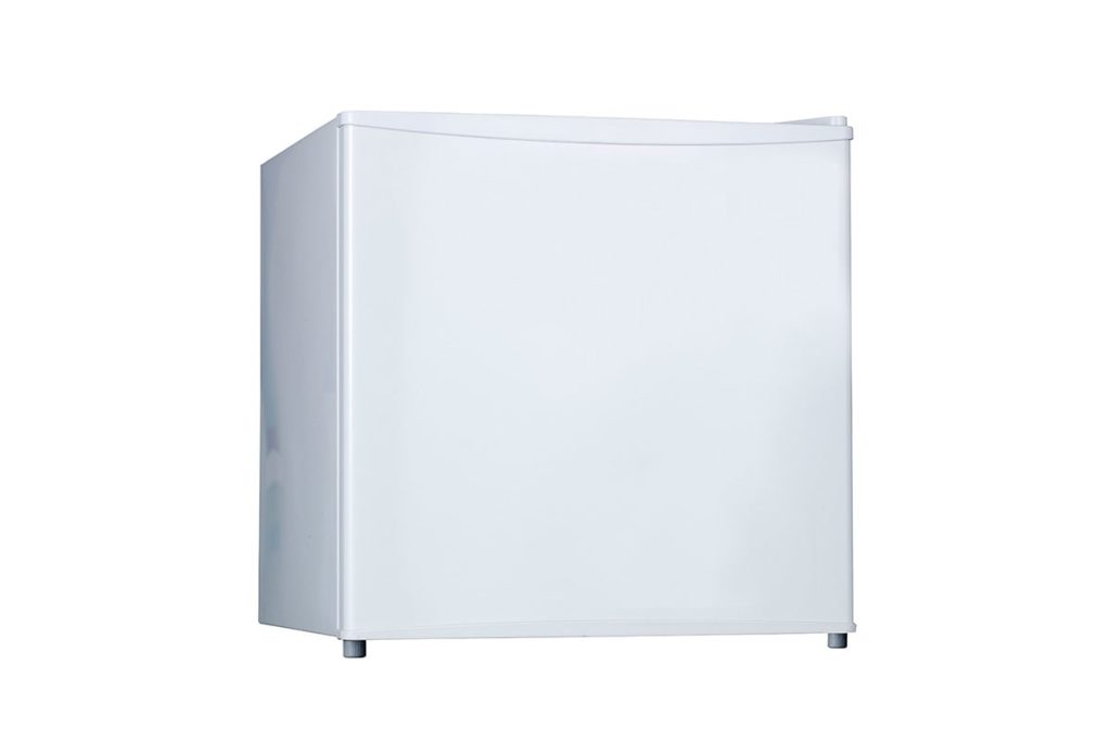 Kogan 46L WhiteCold Bar Fridge $99