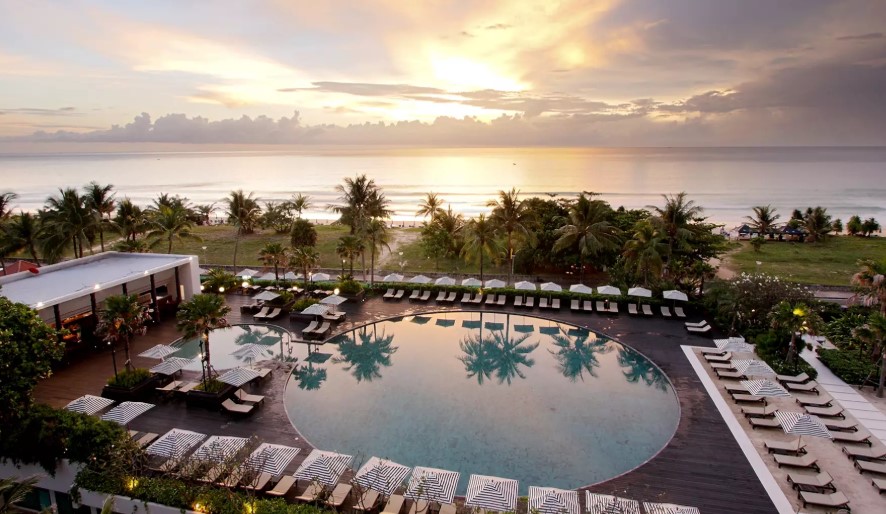 Unmissable Hilton Escape at Phuket’s Biggest Resort | 7 Nights from AUD$999 /room (Valued up to $2,260)