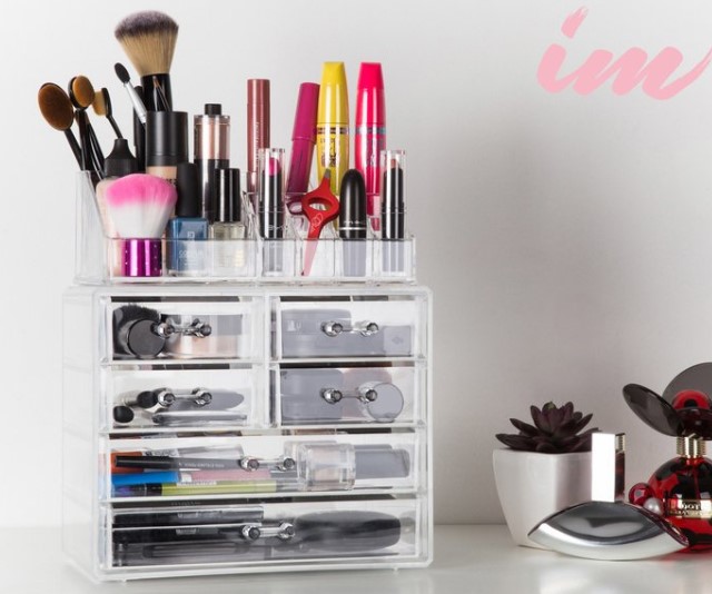 Illuminate Me 22-Compartment Acrylic Cosmetic Organiser $29.99