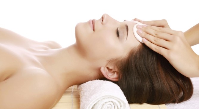 Massage and Facial Package: 90 ($59) or 120 Minutes ($99) at Juvenex Aesthetics (Up to $188 Value)