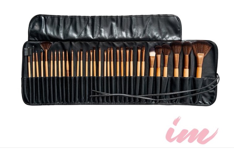 Illuminate Me 32-Piece Brush Set $29.99