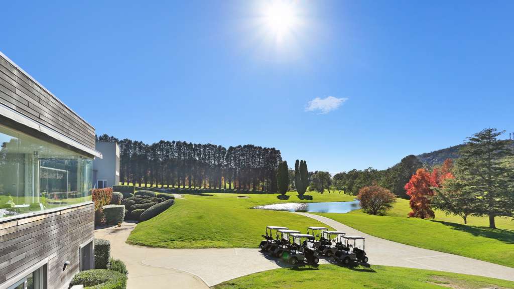 Relaxing Golf and Gourmet Break 2 Nights from AUD$399 /room