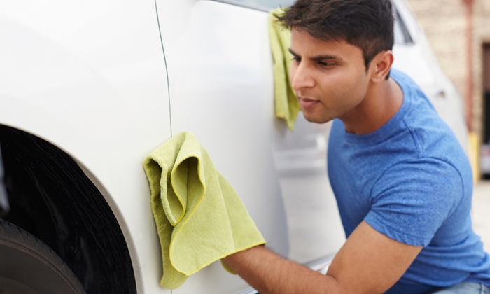 Super Wash on Weekday $19 or Weekend $23, or Wash and Wax on Weekday $29 or Weekend $35 at Everyday Carwash