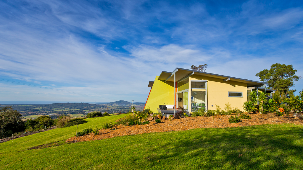 Secluded Adults-Only Retreat with Views of NSW’s famed South Coast 2 or 3 nights from $499 /room