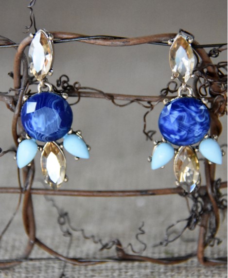 80% OFF Flint & Mortar Climbing Crystal Drop Statement Earrings $19.99 (RRP$100)