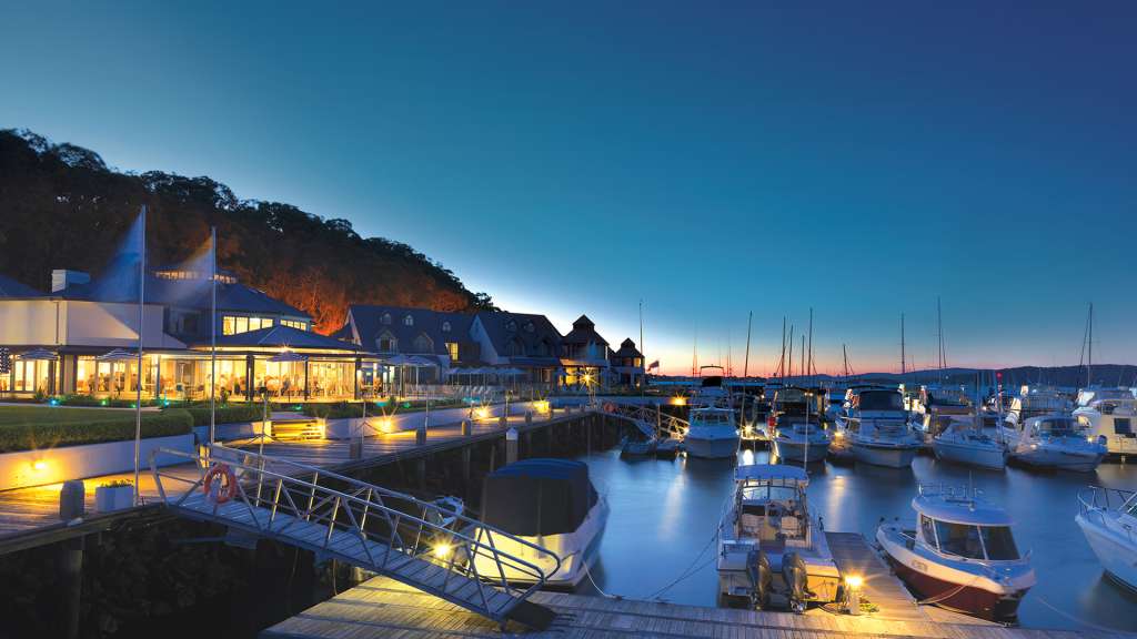 Hamptons-Style Waterfront Luxury, Five-Star Dining and Daily Signature Sparkling Wine Breakfasts 2 or 3 nights from $499 /room