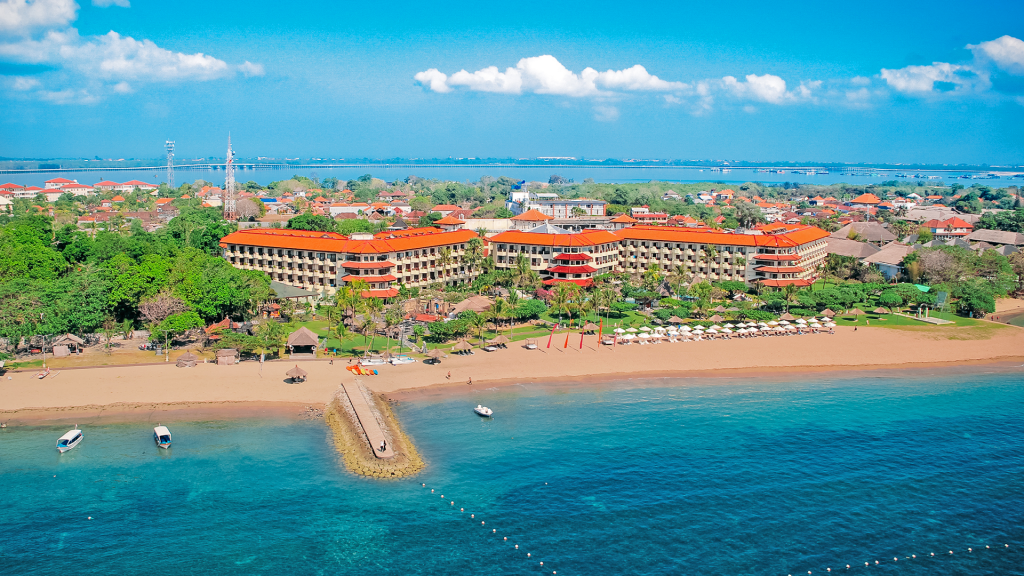 Five-Star Beachfront Paradise with All-Inclusive Meals and Alcoholic Drinks 5 Nights from AUD$1,599