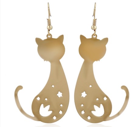 Chic Collection Golden Earrings $4.95