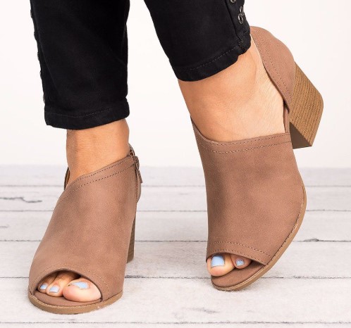 Womens PU Leather Fish Mouth Mid-heeled Sandals Brown $39