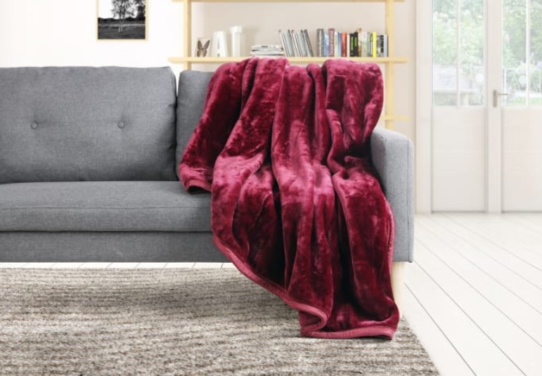 Trafalgar Luxury Mink Blanket (Burgundy) $25