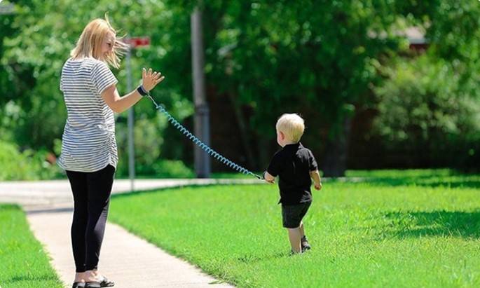 Safety Wrist Link for Toddlers: One ($12) or Two ($19) (Don’t Pay up to $99.98)