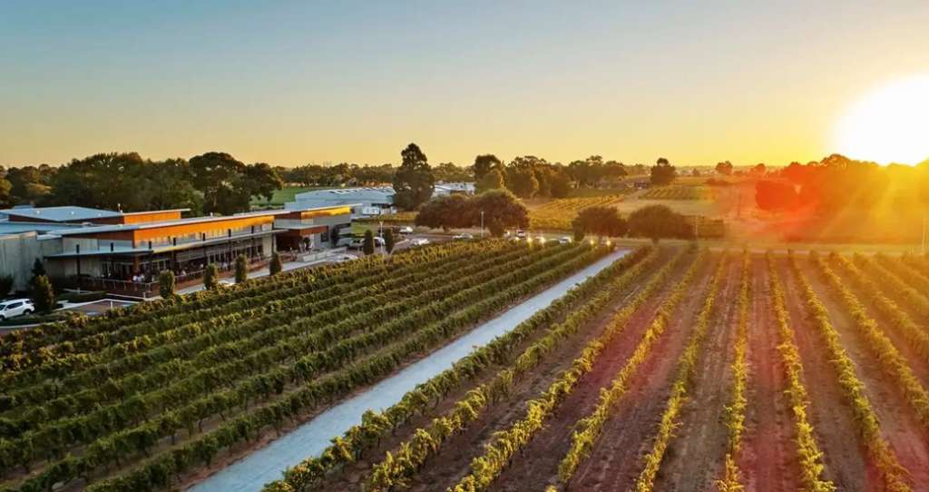 Award-Winning Stay in Western Australia’s Oldest Wine Region $379 /room