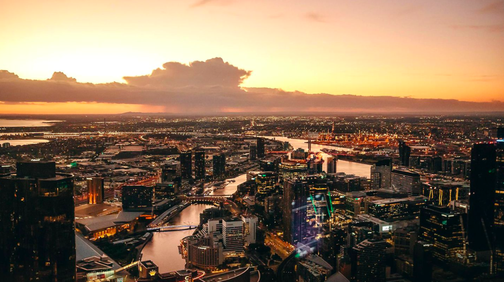 Book your dinner this weekend at Melbourne: Romantic Cocktails in the Clouds Experience for Two at Melbourne Skydeck!